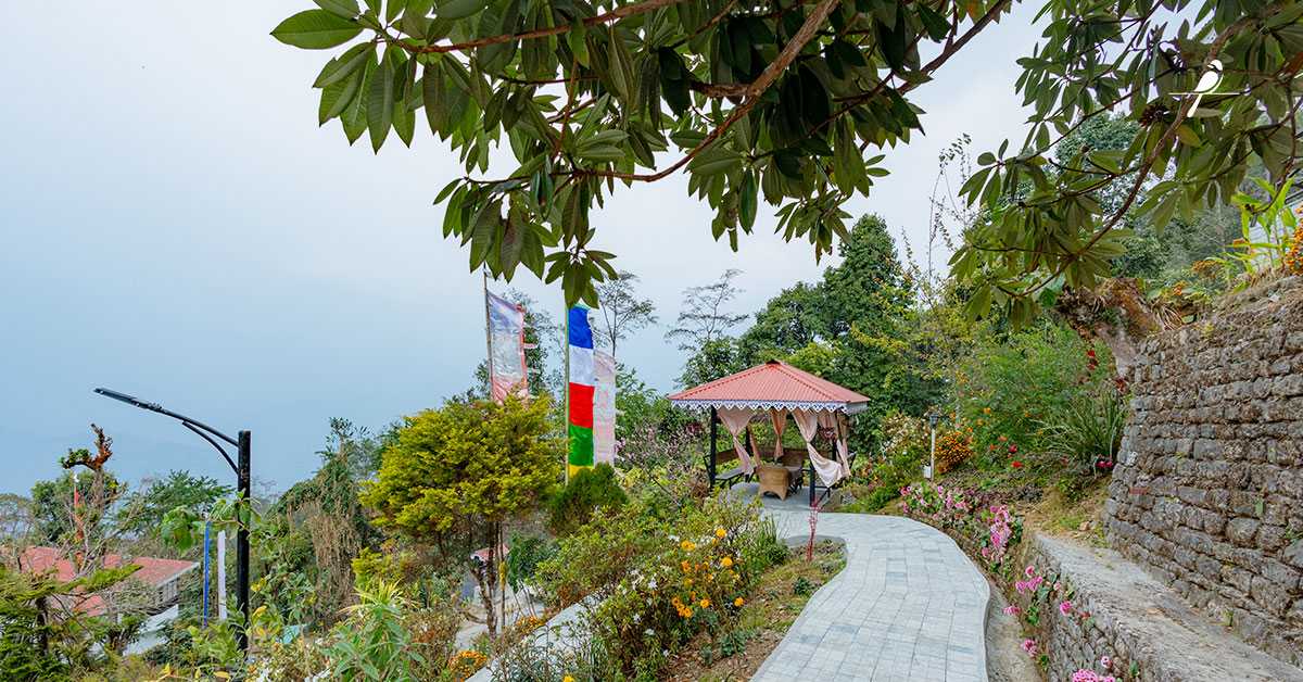 Why Mountain Holidays Feel More Relaxing Than City Trips